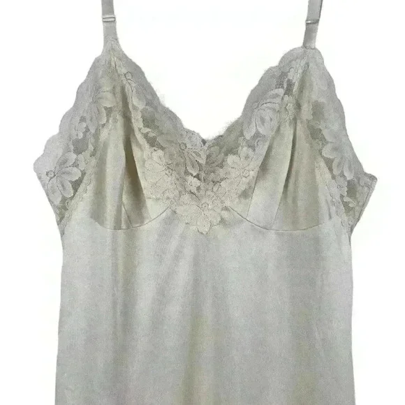 Lovely LACE Vintage LORRAINE Full SLIP Silky Nylon Floral Lace Size 34 Tall - Picture 3 of 10